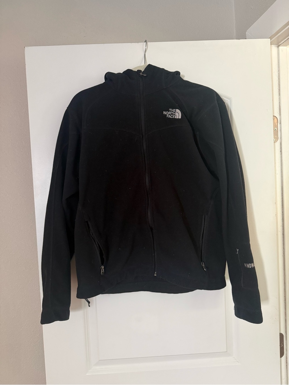 The North Face Black Lightweight Wind-Resistant Full-Zip Hoodie